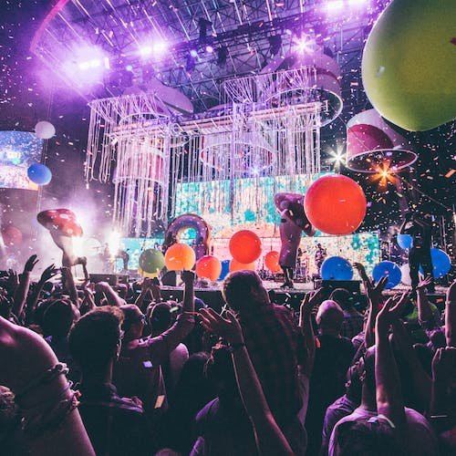10 Ideas para Crear tu Fiesta Empresarial de Fin de Año